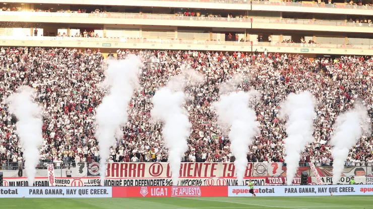 El Estadio Monumental, es el de mayor capacidad de todo Perú.