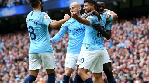 Triplete de Agüero en la aplastante victoria de Manchester City sobre Huddersfield