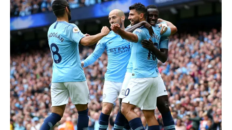 Triplete de Agüero en la aplastante victoria de Manchester City sobre Huddersfield