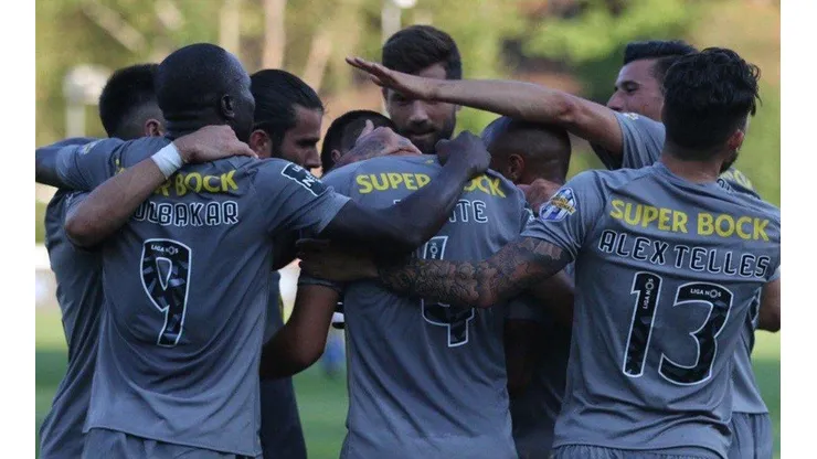 Porto derrotó en los últimos minutos al Belenenses.