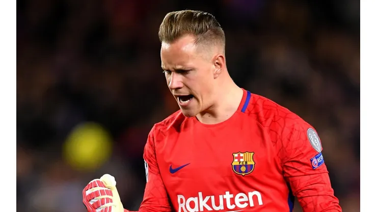 SIEMPRE DA QUE HABLAR. Ter Stegen volvió a dar confianza en el fondo del Barcelona (Foto: Getty).