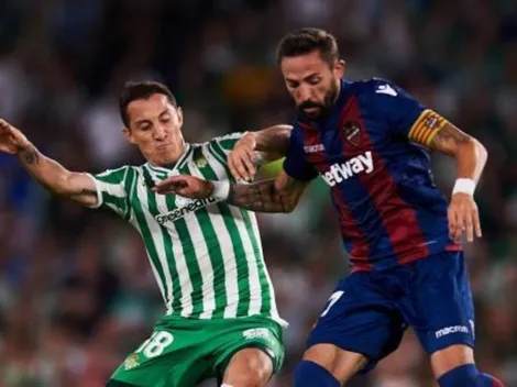 Andrés Guardado fue titular en la derrota del Betis ante Levante por La Liga