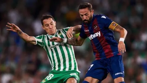 Andrés Guardado en el debut de La Liga ante Levante.