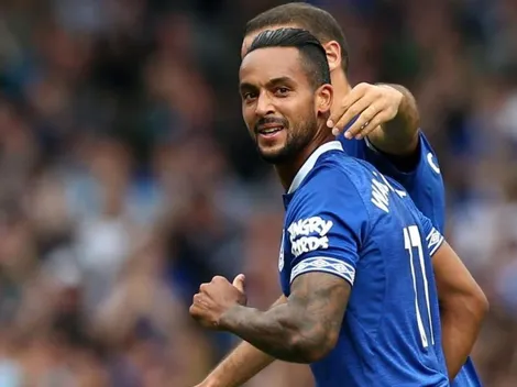 Walcott hizo el primero del Everton con una espectacular jugada preparada