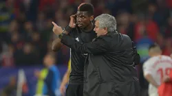 A LAS ÓRDENES. Paul Pogba escucha a José Mourinho por la última Champions League (Foto: Getty).