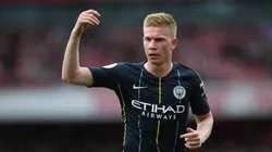 ARRIBA, KEVIN. De Bruyne no deberá pasar por el quirófano.
