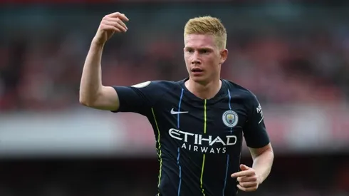 ARRIBA, KEVIN. De Bruyne no deberá pasar por el quirófano.