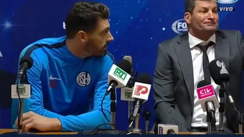 Tensión pura: la conferencia de prensa de Biaggio y Navarro fue una guerra contra periodistas de Chile