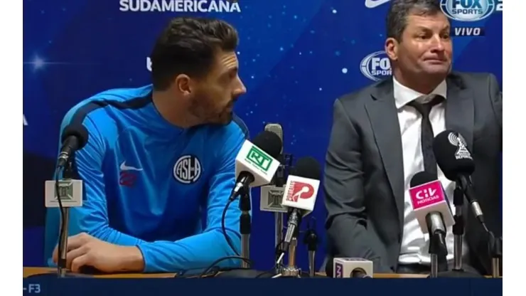 Tensión pura: la conferencia de prensa de Biaggio y Navarro fue una guerra contra periodistas de Chile