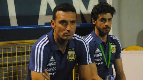 AL MANDO. Scaloni y Aimar estarán al frente de la Selección Argentina hasta el año que viene.