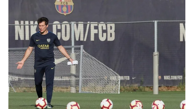 Guillermo, entrenando en el Barcelona camp.