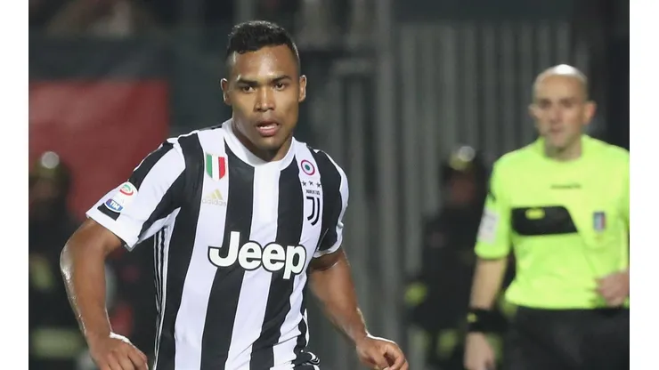 El PSG va en busca de Alex Sandro de la Juventus