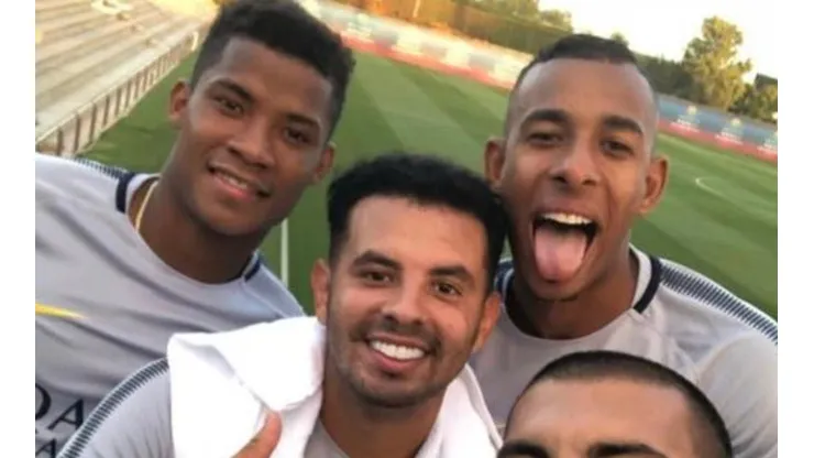 Los jugadores de Boca esperan ansiosos el choque frente a Barcelona del próximo miércoles.