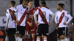 Donde pisa River, hay escritorio: evalúan sancionar a Huracán por el estado de su campo de juego
