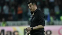 El periodista Eduardo Luis López criticó a Almirón y los hinchas de Millonarios aprovecharon.