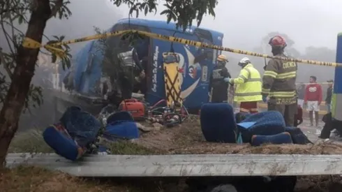 12 muertos en un accidente de tránsito protagonizado por un micro de Barcelona de Ecuador