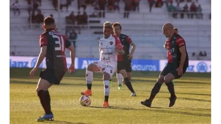 Patronato y Colón aburrieron a todos.
