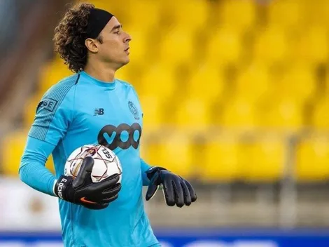 Atajadón de Ochoa salva un punto para el Standard