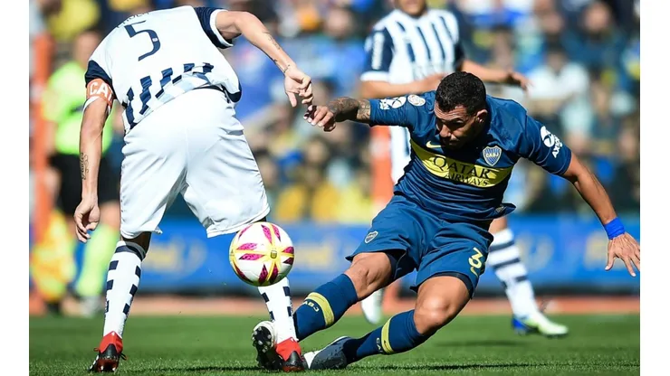 Tevez no pudo definir bien en el mano a mano