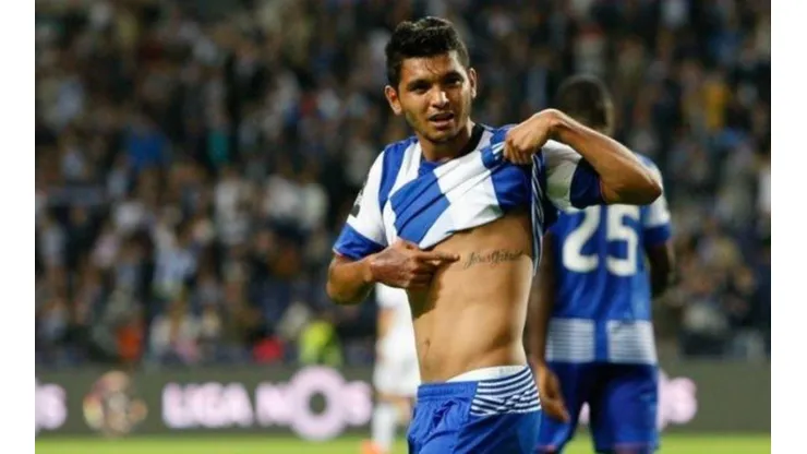 Corona celebró por lo alto su primer tanto en esta Superliga