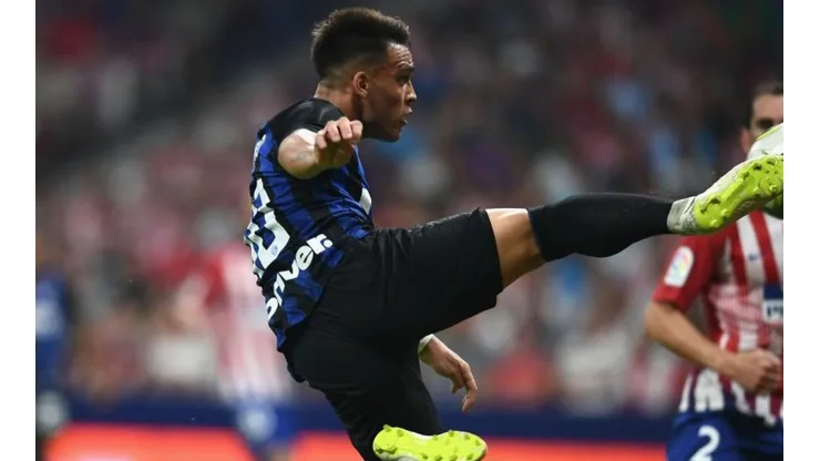 ¡QUÉ GOLAZO! Lautaro voló y puso el primero para el Inter.