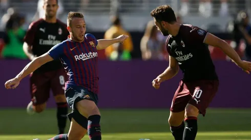 Arthur con la camiseta de Barcelona.