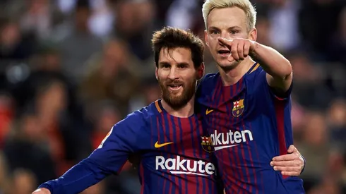 Ivan Rakitic junto a Lionel Messi en Barcelona.