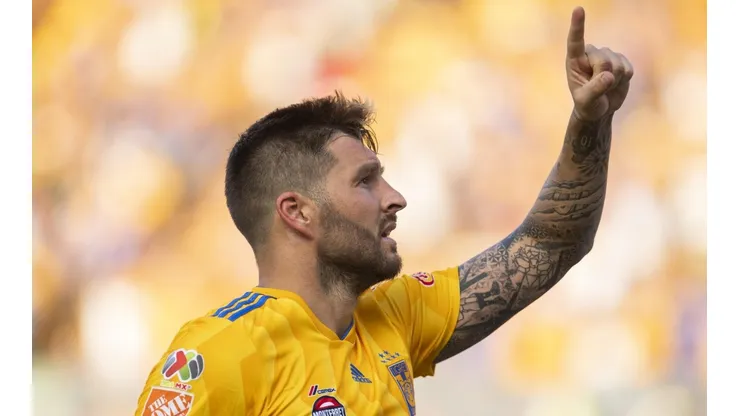 André-Pierre Gignac celebrando con Tigres.