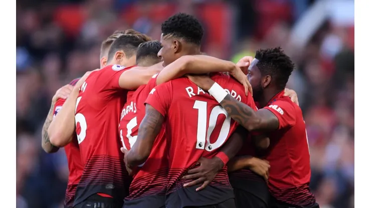 CELEBRAN LOS DIABLOS. Todo Manchester United celebra la victoria sobre Leicester City (Foto: Getty).