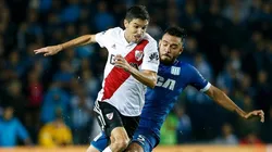 LA ÚLTIMA VEZ. Ignacio Fernández lucha contra Nery Domínguez en el triunfo contra Racing (Foto: Getty).