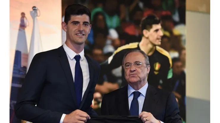 ¡QUÉ FENOMENO, FLOREN! Además de cerrar el traspaso de Courtois, el presidente posó como un millennial.