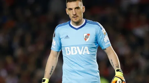 Armani salvó a River