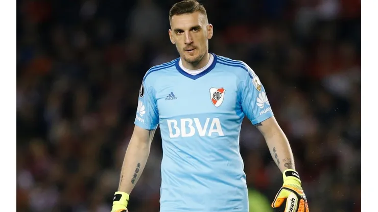 Armani salvó a River