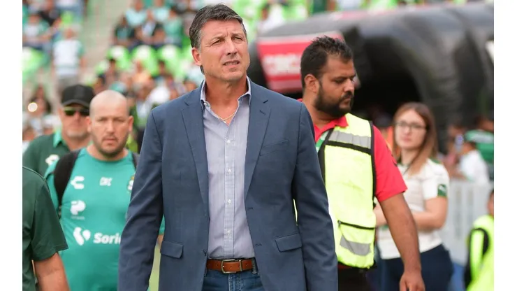 Robert Siboldi en su último partido con Santos Laguna.