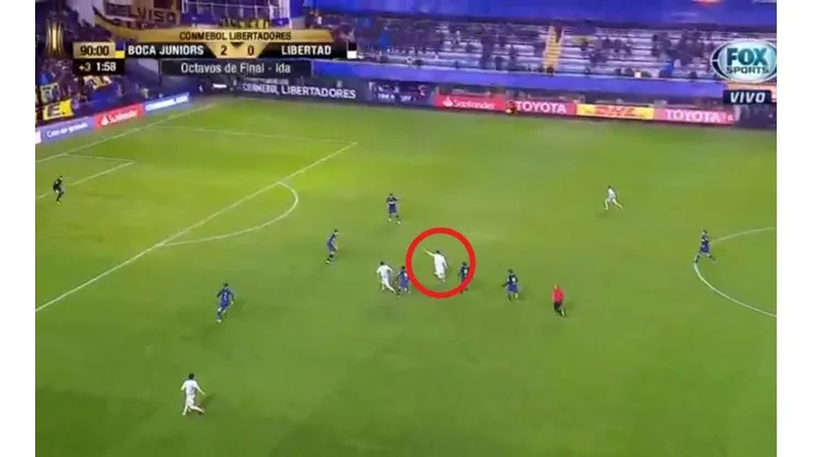 Se salvó en la última: a Boca casi le meten un golazo de 40 metros