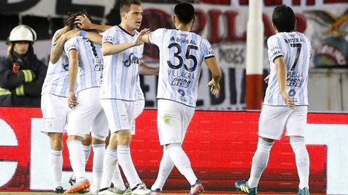 Atlético Tucumán vs Atlético Nacional (Foto: Getty)