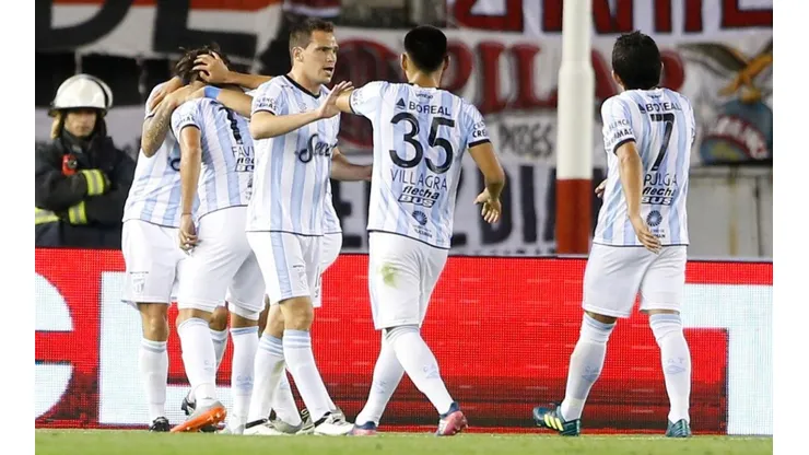 Atlético Tucumán vs Atlético Nacional (Foto: Getty)