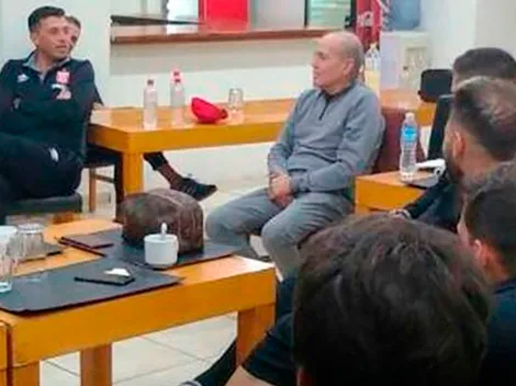 Estudiantes ya ganó: Sabella, con los jugadores en la concentración