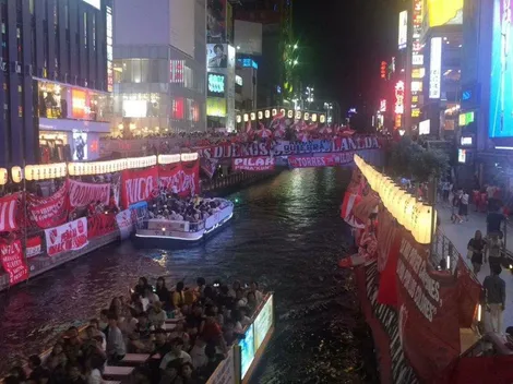 Independiente tiñó de rojo la avenida más importante de Osaka