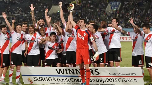 Foto de los jugadores de River festejando el título.