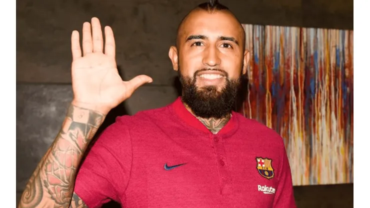 Llegó: la primera imagen de Arturo Vidal como jugador del Barcelona
