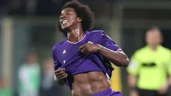 Carlos Sánchez tiene contrato con Fiorentina, pero quieren cerrarle un nuevo club porque no contarán con él.