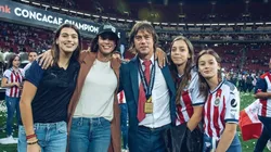 Almeyda y su familia estarían buscando residencia en San José