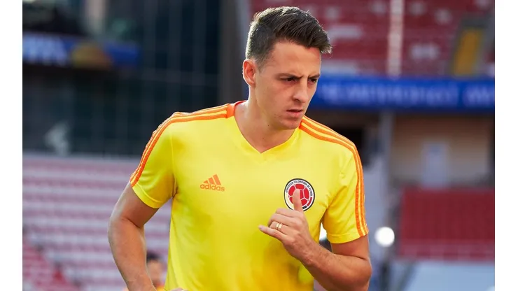 Santiago Arias le dedicó unas palabras al PSV y al rato también escribió al Atlético.