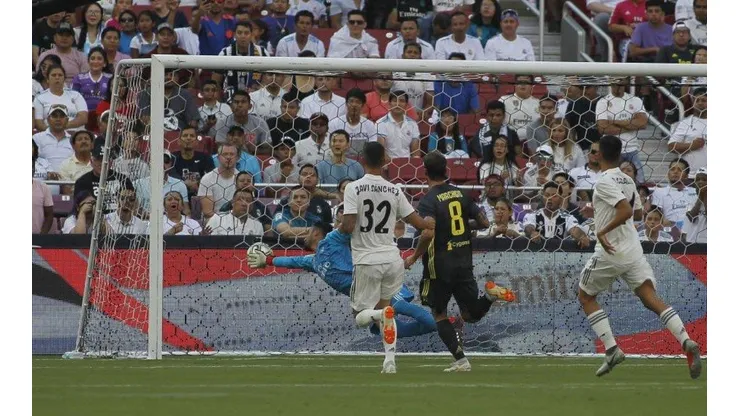 Así de mal empezó: Carvajal quiso despejar y la metió en su arco contra Juventus