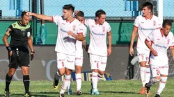 El Globo busca avanzar a los octavos de final ante Atlético Tucumán.