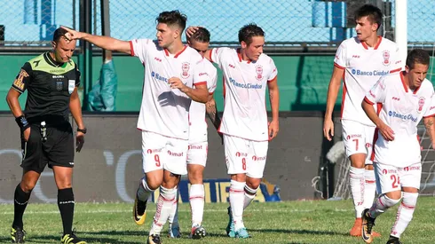 El Globo busca avanzar a los octavos de final ante Atlético Tucumán.