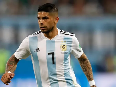 El Barcelona estaría considerando contratar a Éver Banega