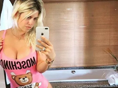 Con una guitarrita, un short bien cortito y una remera escotada, Wanda Nara se puso en modo rockera
