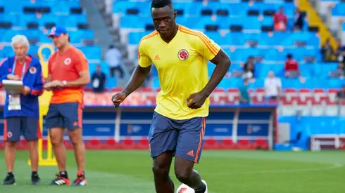 Dávinson Sánchez es uno de los jugadores más respetados por la afición inglesa.